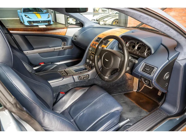 aston martin db9 db9-volante interior